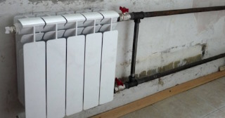 Установка биметаллических радиаторов отопления в квартире в Ярцево - от 2050 руб.